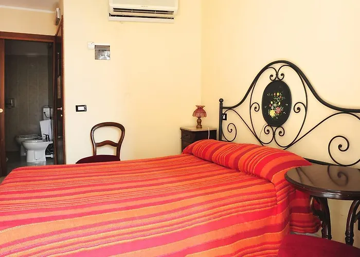 酒店 Giuseppe 文蒂米利亚